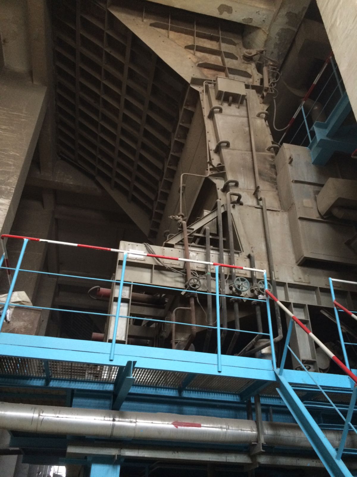 岳阳市生活垃圾焚烧发电厂施工项目